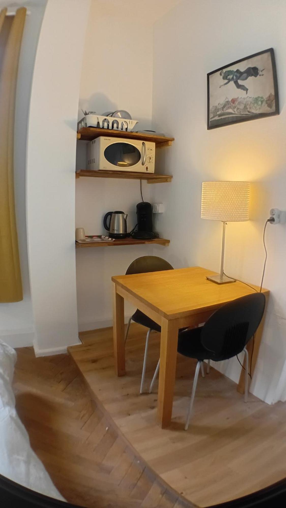 Grande Cosy Avec Kitchenette, Salle De Bain Et Wc Privatif Apartment *